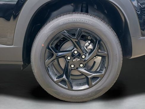 New 2026 Chevrolet Trax LT w/ Midnight Edition FWD image 32