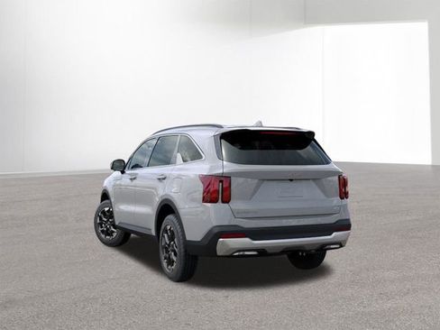 New 2026 Kia Sorento S image 4