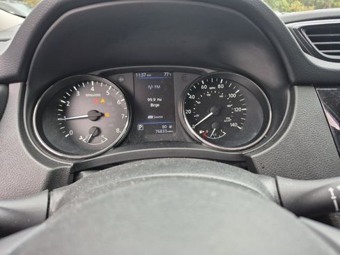 Used 2020 Nissan Rogue S w/ Special Edition Package image 6