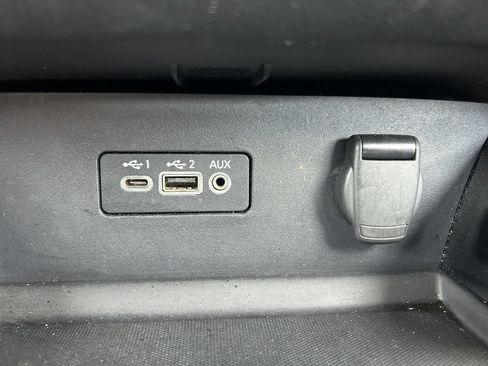 Used 2024 Nissan Altima 2.5 SV FWD image 21