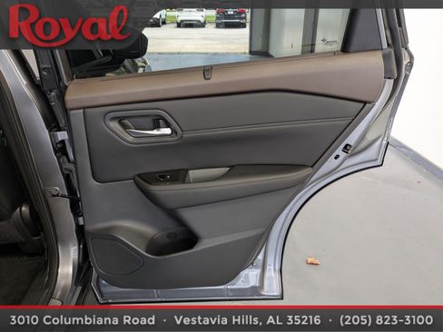Used 2022 Nissan Rogue SV w/ SV Premium Package FWD image 9