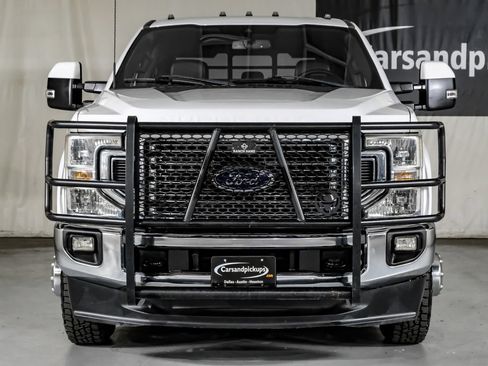 Used 2022 Ford F350 Lariat w/ Lariat Value Package AWD/4WD image 3