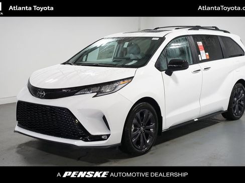 New 2026 Toyota Sienna XSE image 1