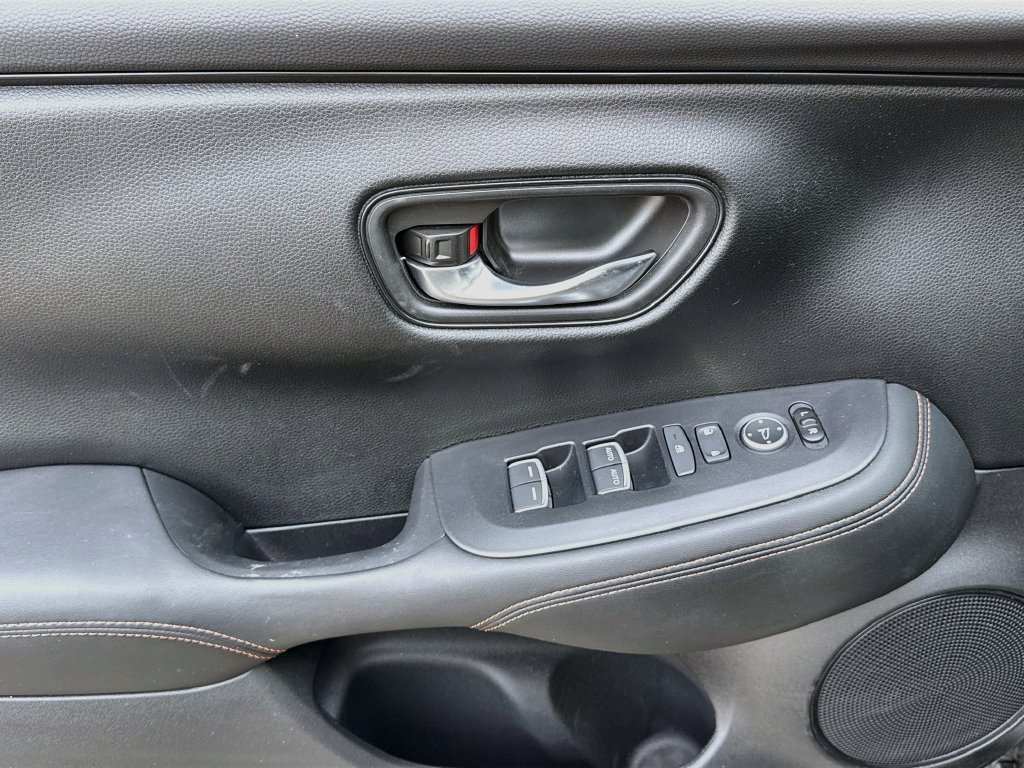 Used 2024 Honda HR-V Sport image 40