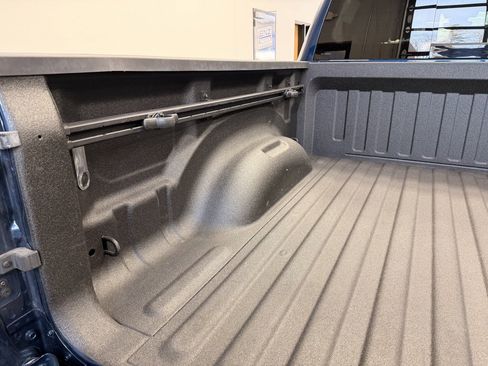 Used 2022 RAM 1500 Big Horn image 9