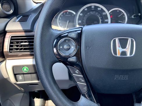 Used 2016 Honda Accord EX image 23
