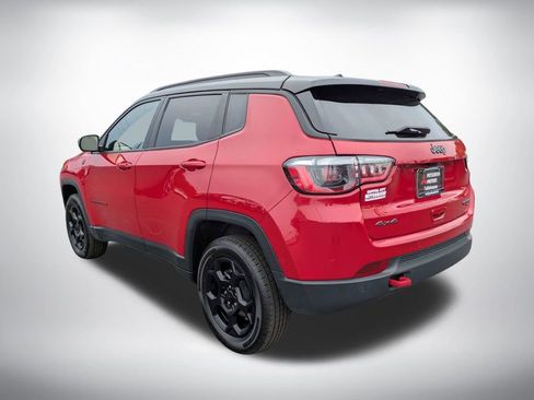Used 2024 Jeep Compass Trailhawk AWD/4WD image 6