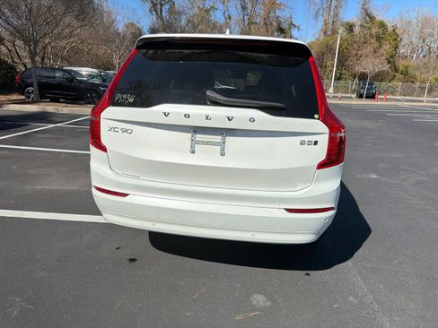 Certified 2023 Volvo XC90 B5 Core image 13