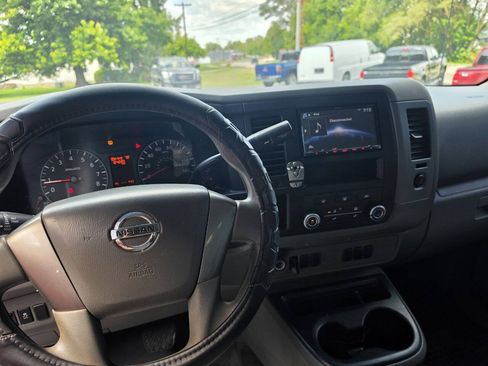 Used 2012 Nissan NV 3500 S RWD image 7