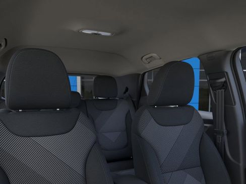 New 2027 Chevrolet Bolt LT w/ Comfort Package FWD image 24