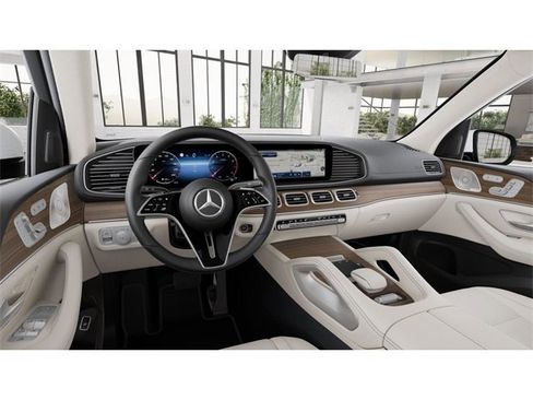 New 2025 Mercedes-Benz GLS 450 4MATIC image 3