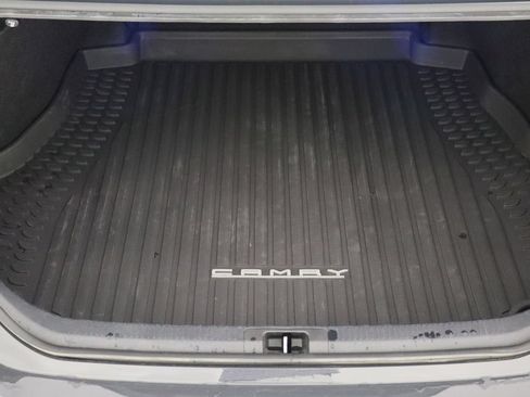 Used 2025 Toyota Camry SE w/ Convenience Package FWD image 10