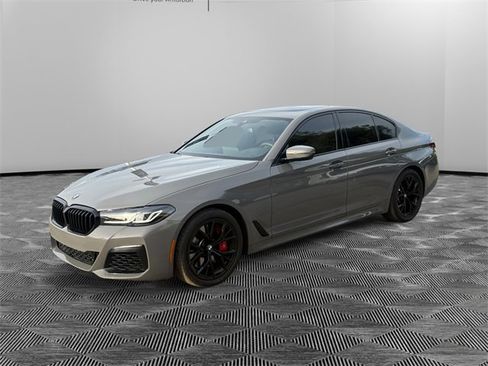Used 2022 BMW 540i w/ M Sport Package image 1