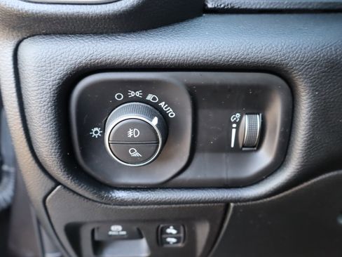 Used 2021 RAM 1500 Big Horn AWD/4WD image 21