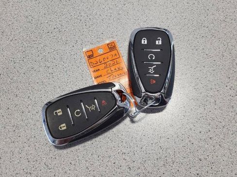 Used 2020 Chevrolet Traverse LT image 31