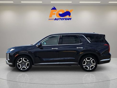 Used 2024 Hyundai Palisade Limited AWD/4WD image 2