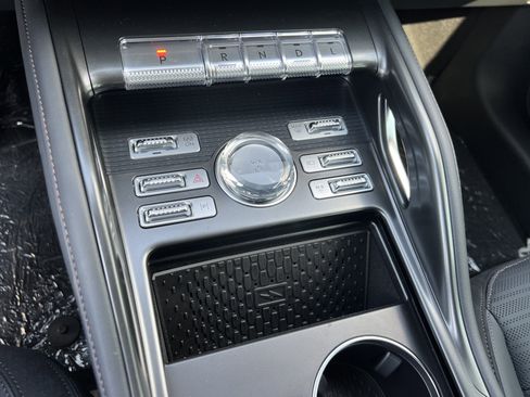 New 2025 Lincoln Nautilus Reserve w/ Jet Appearance Package image 21