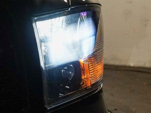 Used 2021 RAM 1500 Express image 4