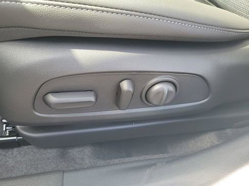 New 2026 Buick Envista Sport Touring w/ Convenience I Package FWD image 17