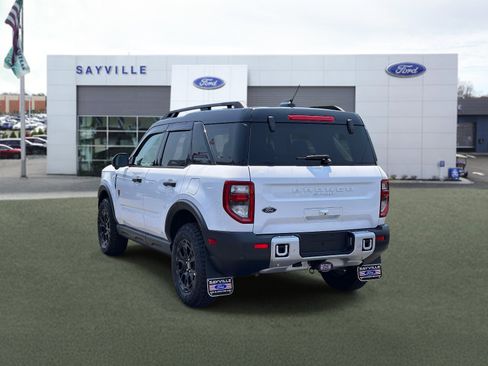 Used 2025 Ford Bronco Sport Badlands w/ Sasquatch Badlands Package AWD/4WD image 4