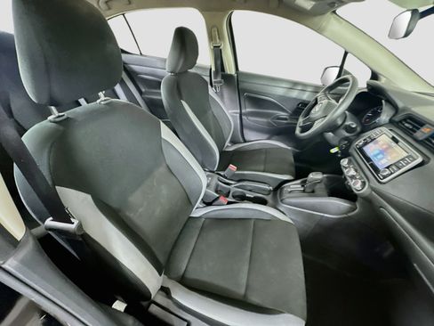 Used 2025 Nissan Versa S FWD image 29