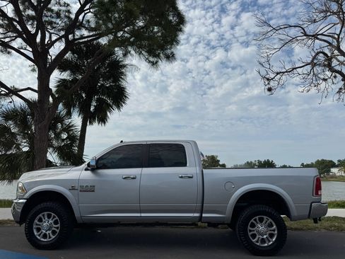 Used 2016 RAM 2500 Laramie AWD/4WD image 3