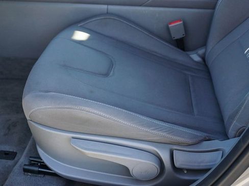 Used 2024 Hyundai Elantra SEL w/ Convenience Package image 11