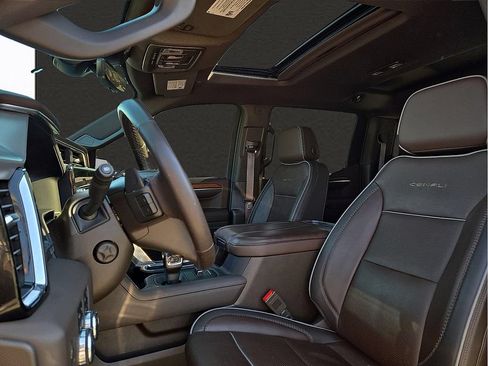 Used 2023 GMC Sierra 1500 Denali w/ Denali Reserve Package AWD/4WD image 12
