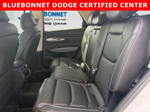 Used 2022 Genesis GV70 2.5T w/ Advanced Package AWD/4WD image 21