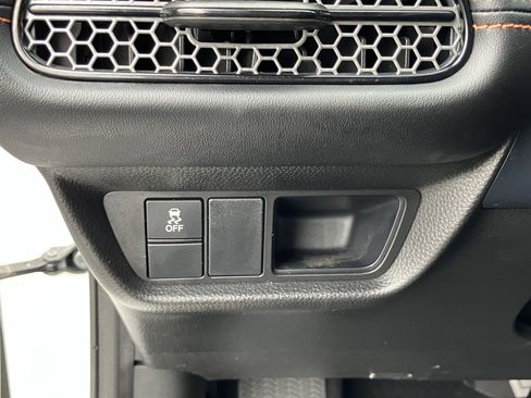 Certified 2023 Honda HR-V Sport image 18