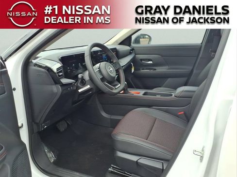 New 2026 Nissan Kicks SR w/ Cold Weather Package FWD image 24