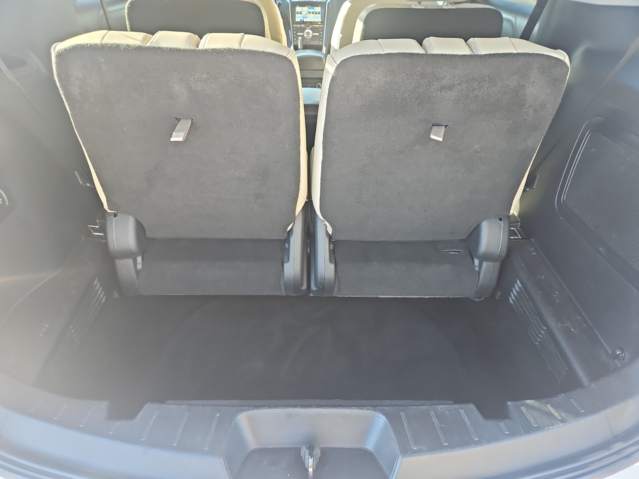 Used 2017 Ford Explorer Platinum AWD/4WD image 31