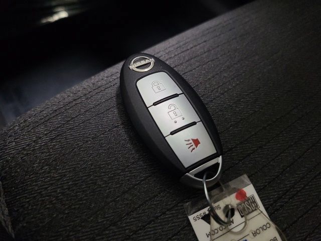 Used 2021 Nissan Rogue S AWD/4WD image 33