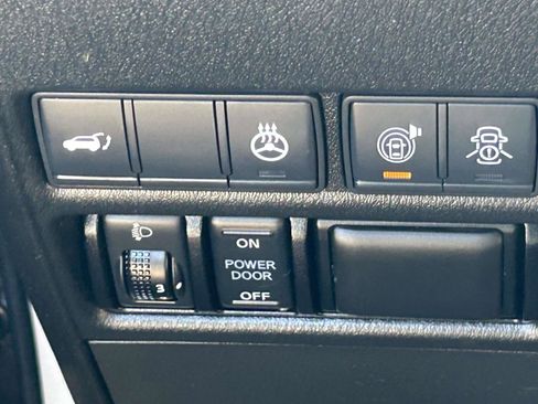 Used 2019 Nissan Armada Platinum w/ Captain's Chairs Package AWD/4WD image 20