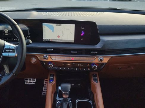 Used 2024 Kia Telluride SX Prestige X-Line image 17