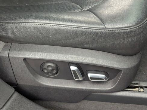 Used 2014 Audi Q7 3.0T S line Prestige w/ S Line Package image 40