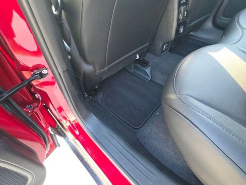 New 2026 Jeep Compass Latitude AWD/4WD image 18