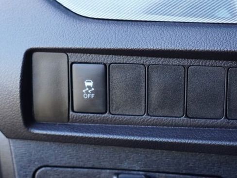 Used 2020 Toyota Sienna SE image 15