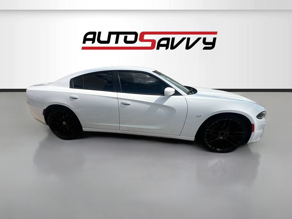 Used 2022 Dodge Charger SXT RWD image 8