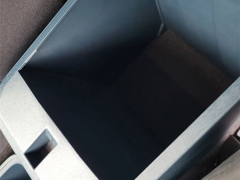 Used 2023 Ford Maverick XL image 19