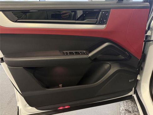 Certified 2025 Porsche Cayenne GTS image 14