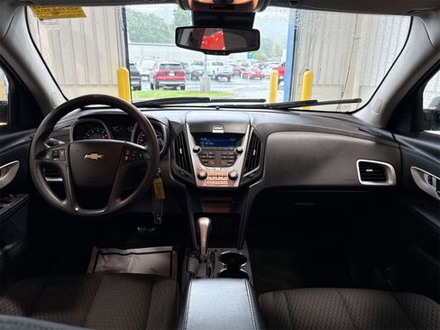 Used 2012 Chevrolet Equinox LS image 18