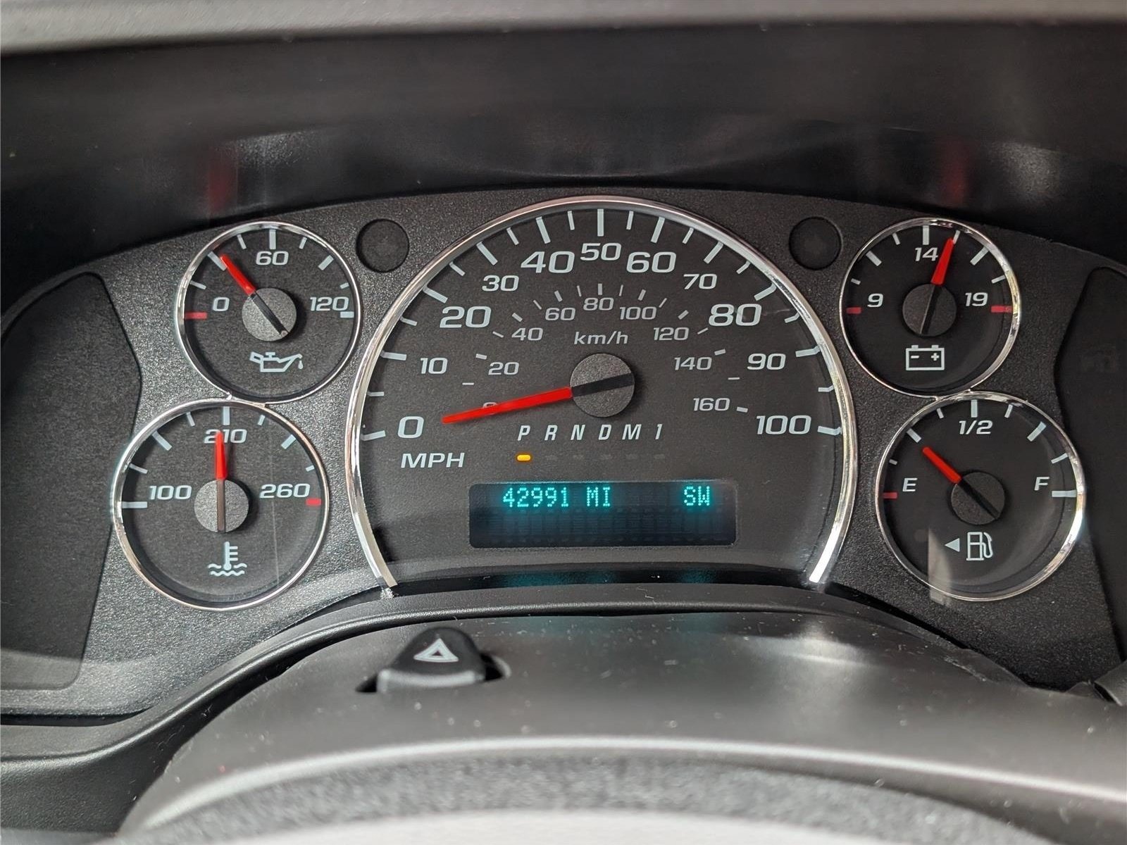 Used 2025 Chevrolet Express 3500 LT w/ LT Preferred Equipment Group RWD image 28
