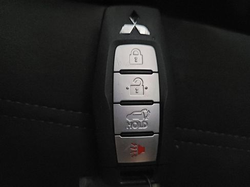 Used 2022 Mitsubishi Outlander SE AWD/4WD image 32