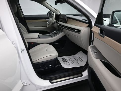 Used 2023 Hyundai Palisade Limited AWD/4WD image 13