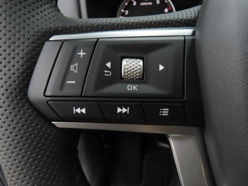 New 2026 Mitsubishi Outlander LE FWD image 12