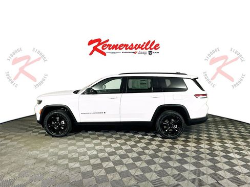 New 2025 Jeep Grand Cherokee L Altitude image 5