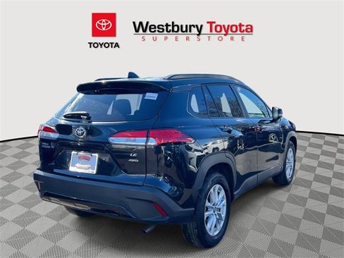Certified 2023 Toyota Corolla Cross LE image 6