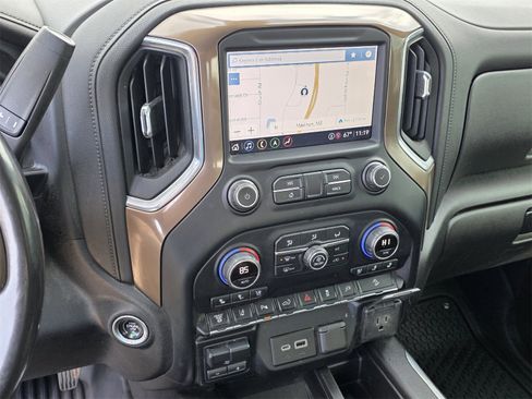 Used 2021 Chevrolet Silverado 2500 High Country w/ Z71 Off-Road Package image 13