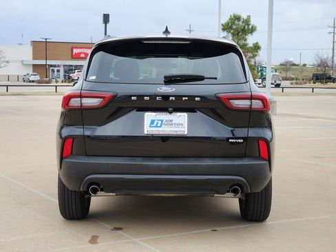 Used 2025 Ford Escape ST-Line image 7